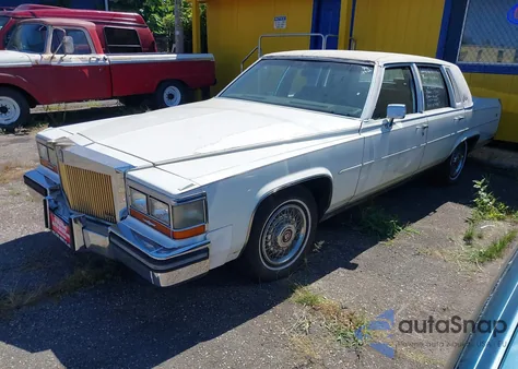 1988 Cadillac Brougham z USA, uszkodzony, nr VIN 1G60T51Y8J9714945